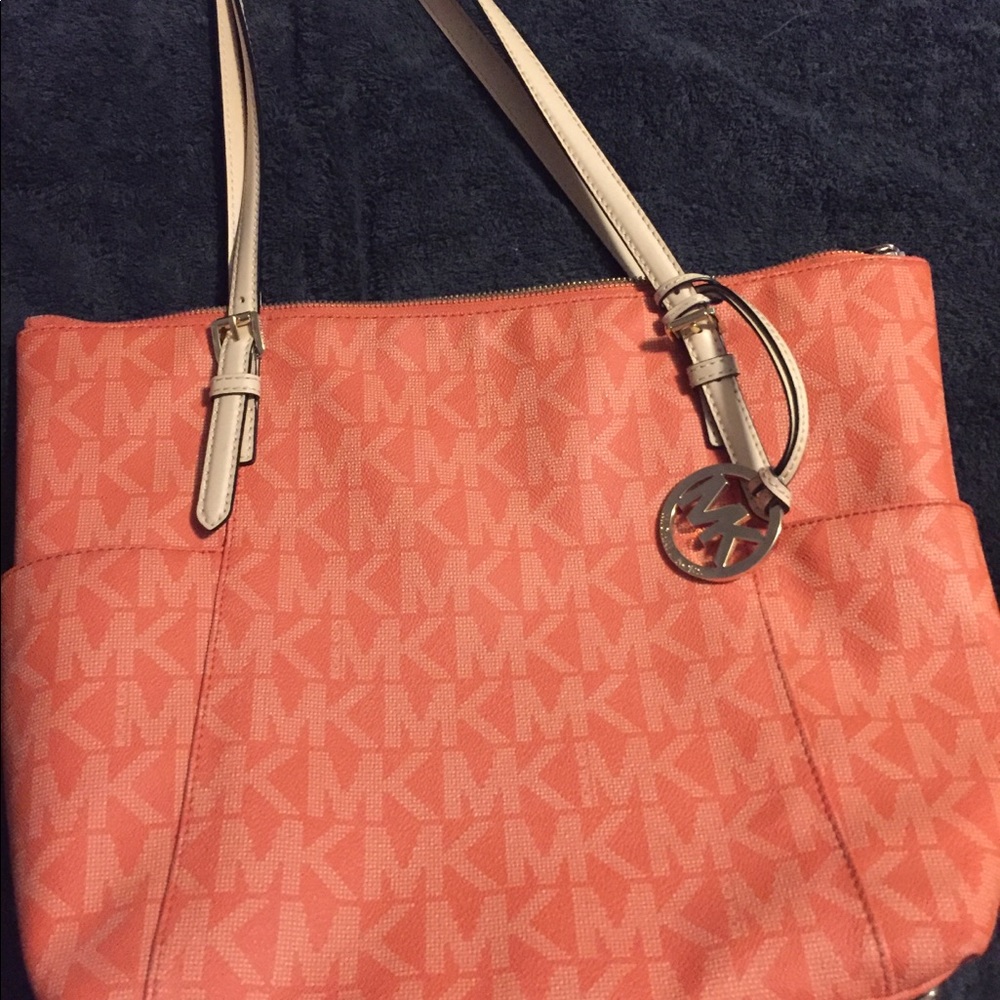 Michael Kors jet set tote